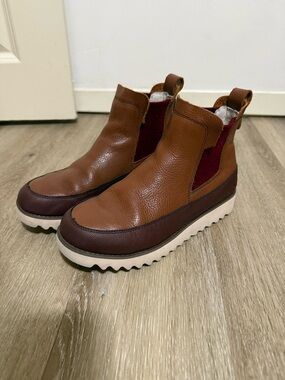 Jambu- Gabby Woman’s Waterproof Brown Leather Chelsea Boots with Elastic Panels